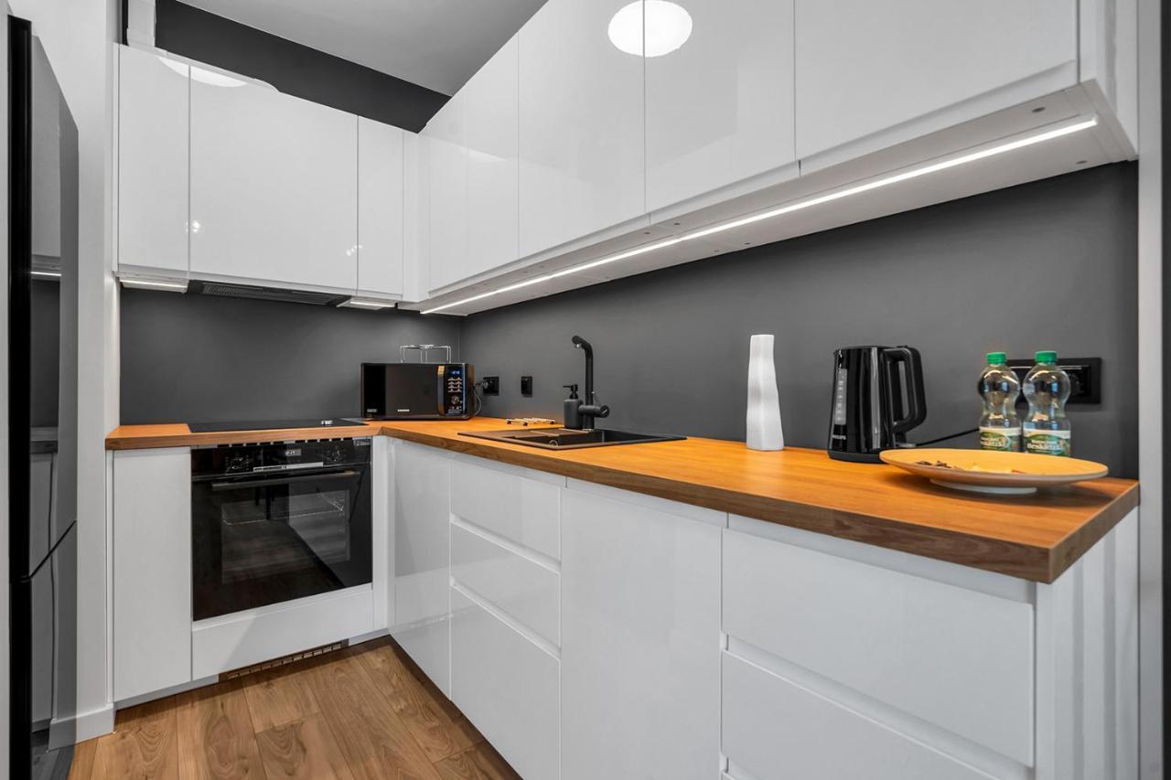 Lotnisko Chopina Modern Studio Βαρσοβία Εξωτερικό φωτογραφία